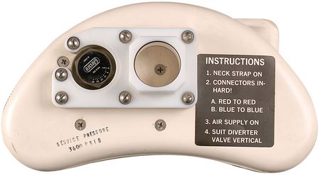 Lot #216  Apollo A7L Spacesuit EVA Emergency Oxygen Pack - Image 2