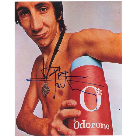 Lot #1140 The Who: Pete Townshend Signed Photographs - Image 2