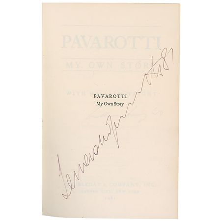 Lot #1044 Luciano Pavarotti Book - Image 1