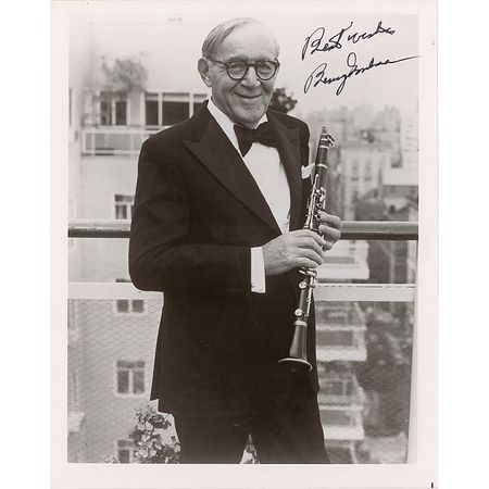 Lot #931 Benny Goodman and Dizzy Gillespie Signed Photographs - Image 2