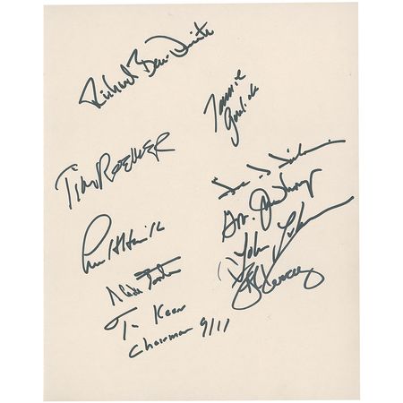 Lot #154 9/11: Over 50 officials honor the memory of 9/11 in a collector?s edition book, including Bush, Guiliani, Bloomberg, and three other former commanders-in-chief - Image 8