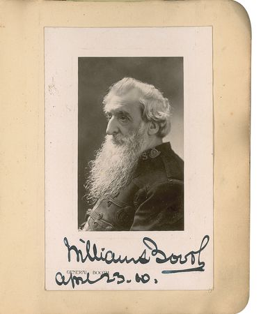 Lot #135 Autograph Album: British autograph album including Scott, Churchill, and a spectacular Shackleton AQS - Image 4