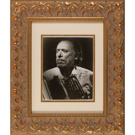 Lot #564 Charles Bukowski: The â??laureate of American lowlifeâ?? signs his portrait - Image 2