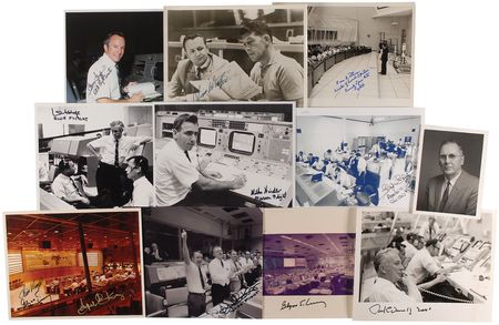 Lot #530 NASA Mission Control Signed Photographs - Image 3