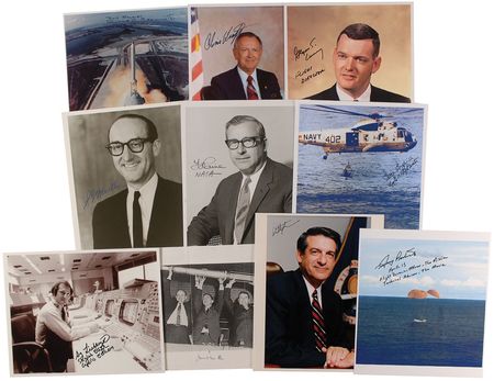 Lot #530 NASA Mission Control Signed Photographs - Image 4