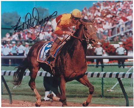 Lot #1544 Horse Racing: Kent Desormeaux Signed Photographs - Image 1