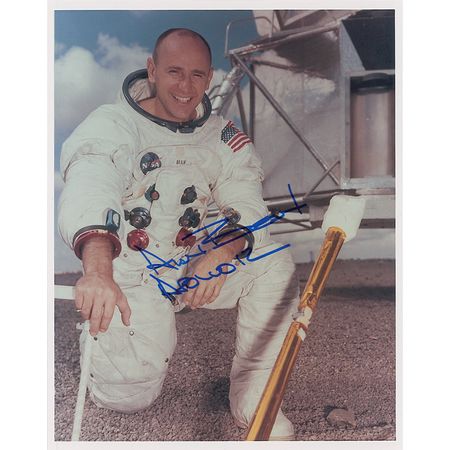 Lot #489 Alan Bean Signed Photographs - Image 1