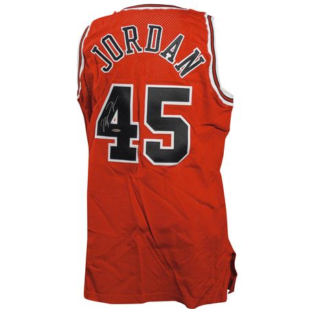 Lot #1553 Michael Jordan: Jordan’s #45 jersey - Image 1