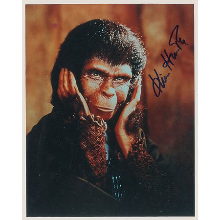 Lot #1359 Kim Hunter Signed Photographs - Image 1