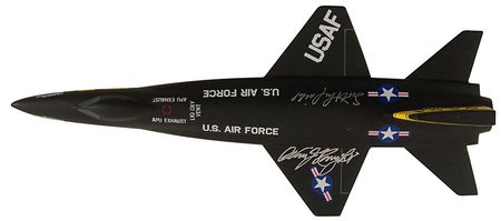 Lot #526 X-15: Knight and Crossfield Model - Image 1