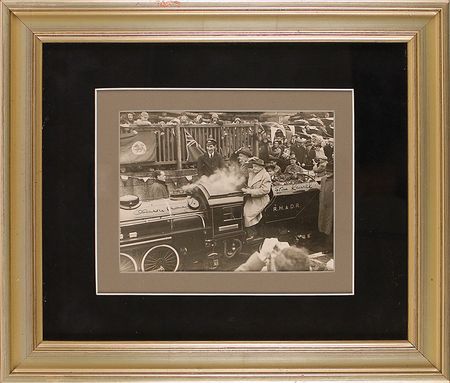 Lot #1103 Laurel and Hardy Signed Photograph - Image 2