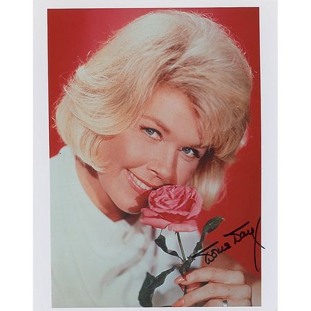 Lot #1344 Doris Day Signed Photographs - Image 2