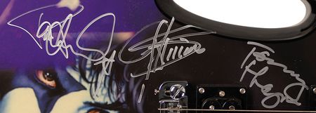 Lot #979 KISS: Super rare in-person KISS signed Washburn guitar - Image 2