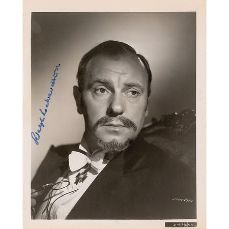 Lot #1358 Ralph Richardson Signed Photographs - Image 2