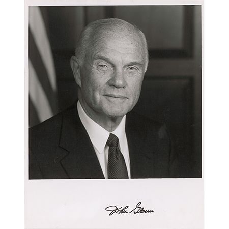 Lot #517 Scott Carpenter and John Glenn Signed Photographs - Image 1
