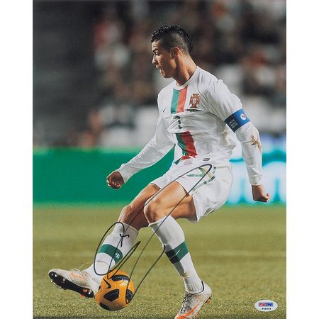Lot #1572 Cristiano Ronaldo - Image 1