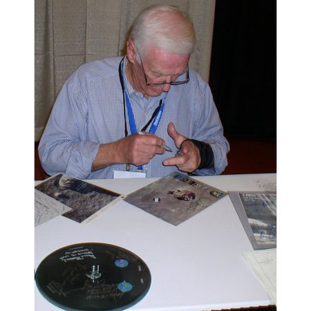 Lot #235 Apollo Astronauts - Image 6