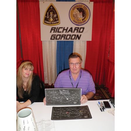 Lot #460 Alan Bean and Richard Gordon - Image 2