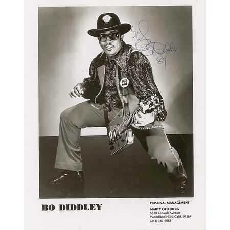 Lot #1040 Bo Diddley Signed Photograph - Image 2