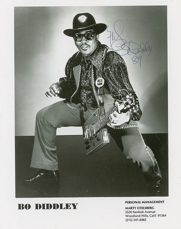 Lot #1040 Bo Diddley Signed Photograph - Image 1