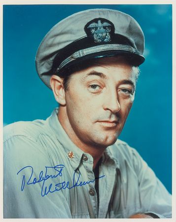 Lot #1441 Robert Mitchum and Clayton Moore Signed Photographs - Image 1