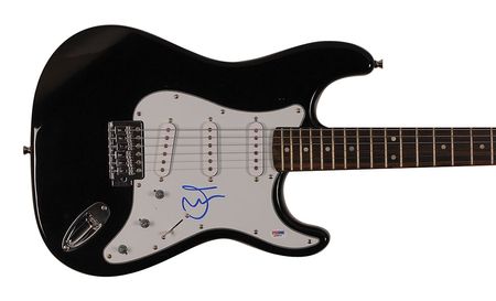 Lot #1803 Steve Winwood - Image 1