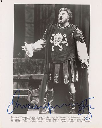 Lot #1156 Luciano Pavarotti Signed Photographs - Image 2
