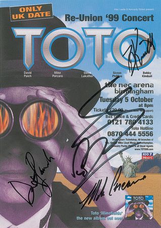 Lot #1179 Toto Flyers - Image 1