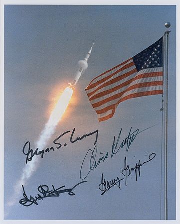 Lot #625 NASA Flight Controllers Signed Photographs - Image 1
