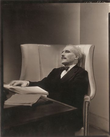 Lot #425 Arturo Toscanini - Image 2