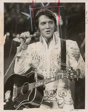 Lot #572 Elvis Presley - Image 2