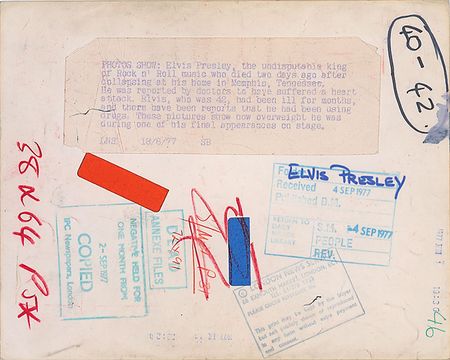 Lot #575 Elvis Presley - Image 1