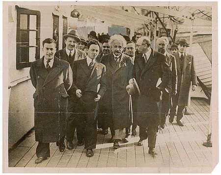 Lot #492 Albert Einstein - Image 2