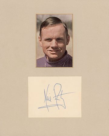 Lot #551 Neil Armstrong Signature - Image 2