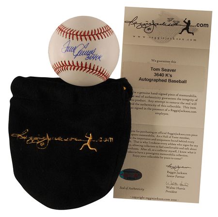 Lot #1613 Tom Seaver Baseball - Image 2