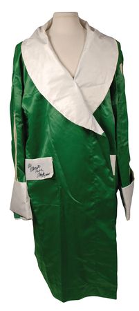 Lot #1451 Muhammad Ali: Robe worn by heavyweight champ Ali while in training for his June 30, 1975 defense against Joe Bugner, with impeccable provenance from Angelo Dundee - Image 1