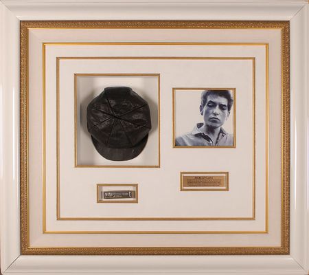 Lot #209 Bob Dylan - Image 1