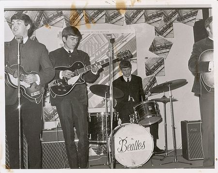 Lot #119 Beatles - Image 2