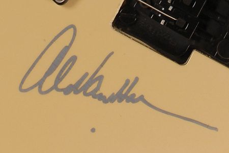 Lot #625 Van Halen - Image 4