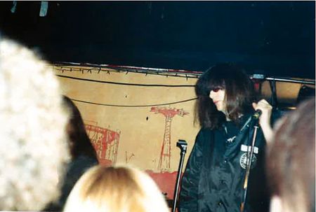 Lot #339 The Ramones - Image 3