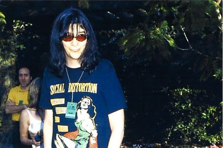 Lot #331 Joey Ramone - Image 2