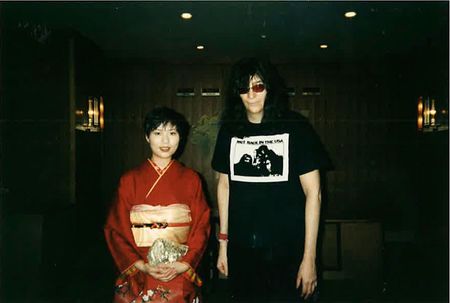 Lot #332 Joey Ramone - Image 4