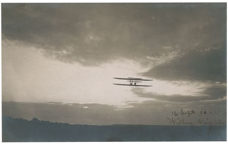 Lot #737 Wilbur Wright: Beautiful vintage signed photo of the Wright Flyer during a record-breaking 1908 flight at Camp d?Auvours - Image 3