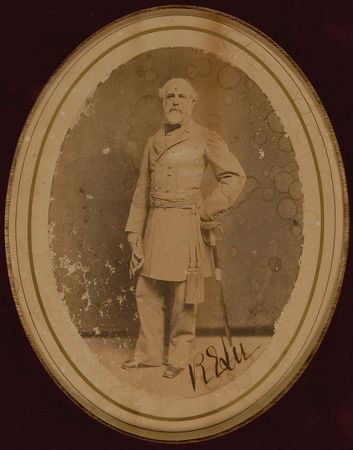 Lot #524 Robert E. Lee: Lee?s most famous wartime photograph - Image 2