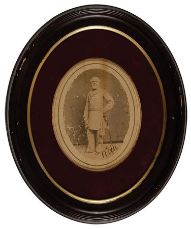Lot #524 Robert E. Lee: Lee?s most famous wartime photograph - Image 1