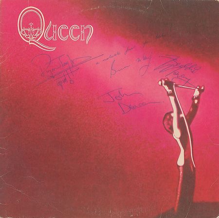 Lot #988 Queen: Queen debut album signed in 1974 on their first US tour - Image 2