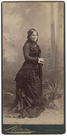Lot #26 Rutherford B. and Lucy Hayes - Image 1
