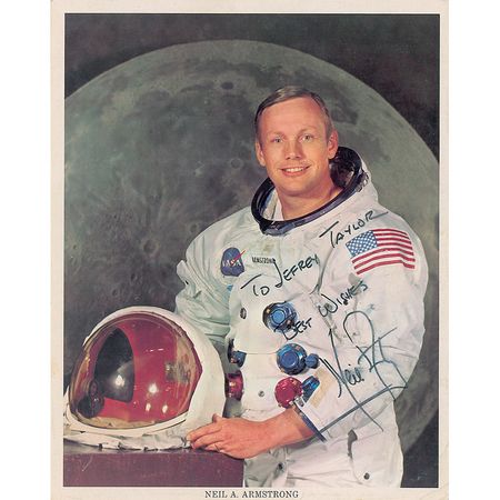 Lot #439 Mikhail Gorbachev Signed Photograph - Image 2