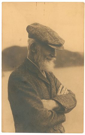 Lot #672 George Bernard Shaw: “This is the only open-airy photograph I have. Accept it in acknowledgement of your devotion” - Image 2