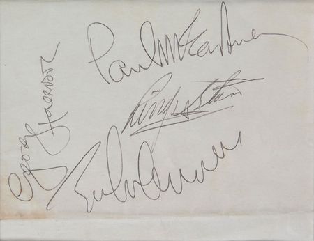 Lot #786 Beatles: Signatures acquired at their final British performance in 1966 - Image 1